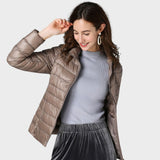 Блага - Ултра лека пухенка с елегантни надигания