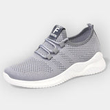 Удобни ортопедични обувки с лека тежест