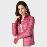 Блага - Ултра лека пухенка с елегантни надигания