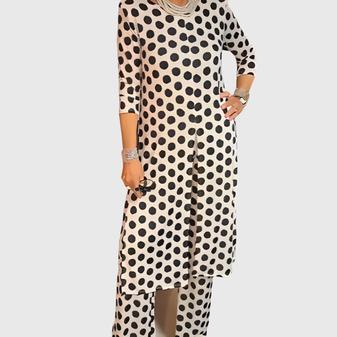 Николина | Комплект с точки чаровен