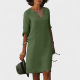 Лана - Рокля с V-образно деколте