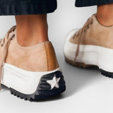 Модерни спортни обувки с дебела подметка