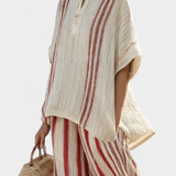 Зашеметяващо Двучастно Облекло Дейзи с Червени Ленти в Естествена Текстура