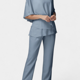 Лана Две Части с Женствена Силуета без Усещане за Напрежение